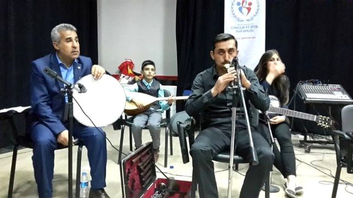 Baba Kız Aynı Sahnede...
