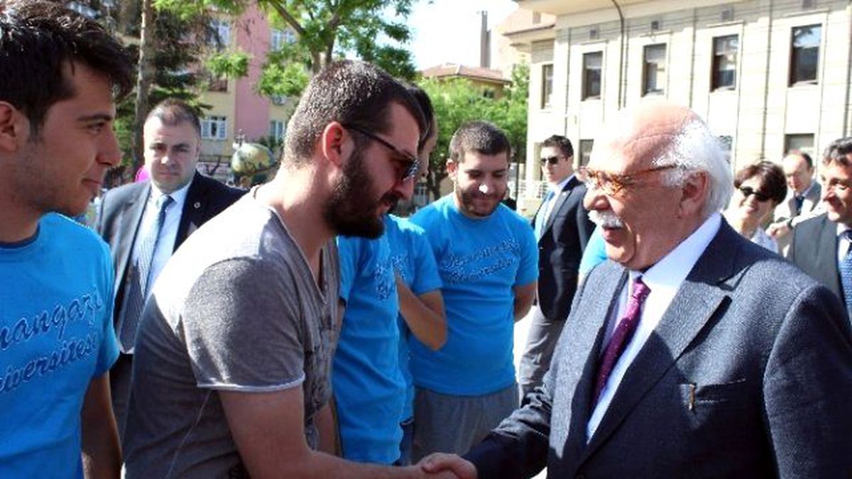 Bakan Avcı, Eskişehir\'de Bisiklet Dağıtım Törenine Katıldı