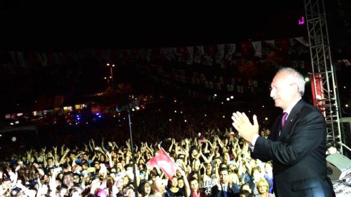 Çankaya Belediyesi\'nin 19 Mayıs Programına Kılıçdaroğlu Sürprizi