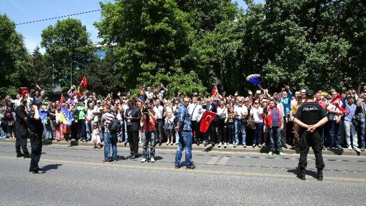 Cumhurbaşkanı Erdoğan\'a Bosna\'da Yoğun İlgi