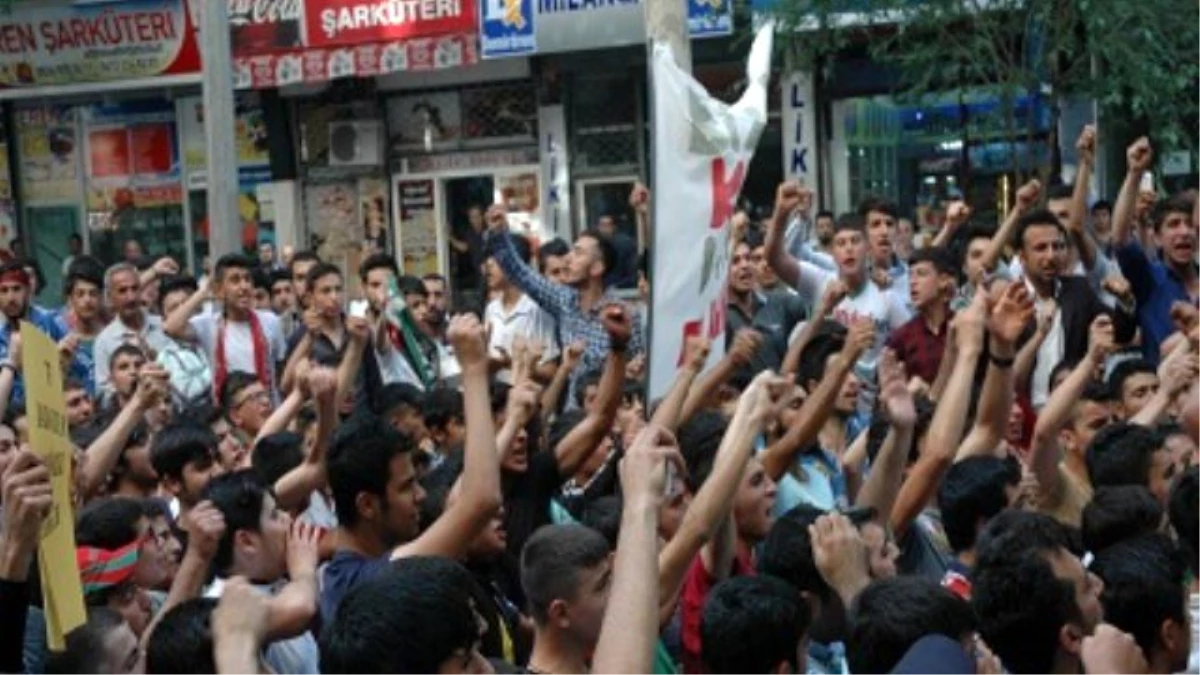 Diyarbakırspor Taraftarları, TFF\'yi Protesto Yürüyüşü Düzenledi