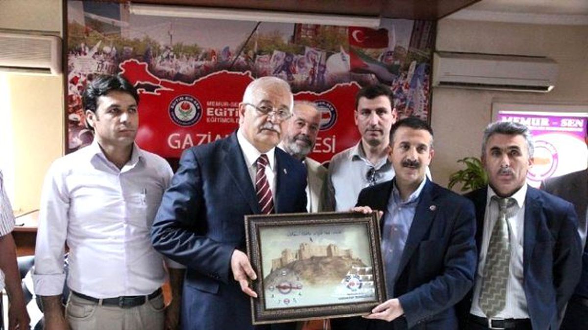 Erdoğan: "Türkiye\'nin Boş Vaatlerle Kaybedecek Zamanı Yok"
