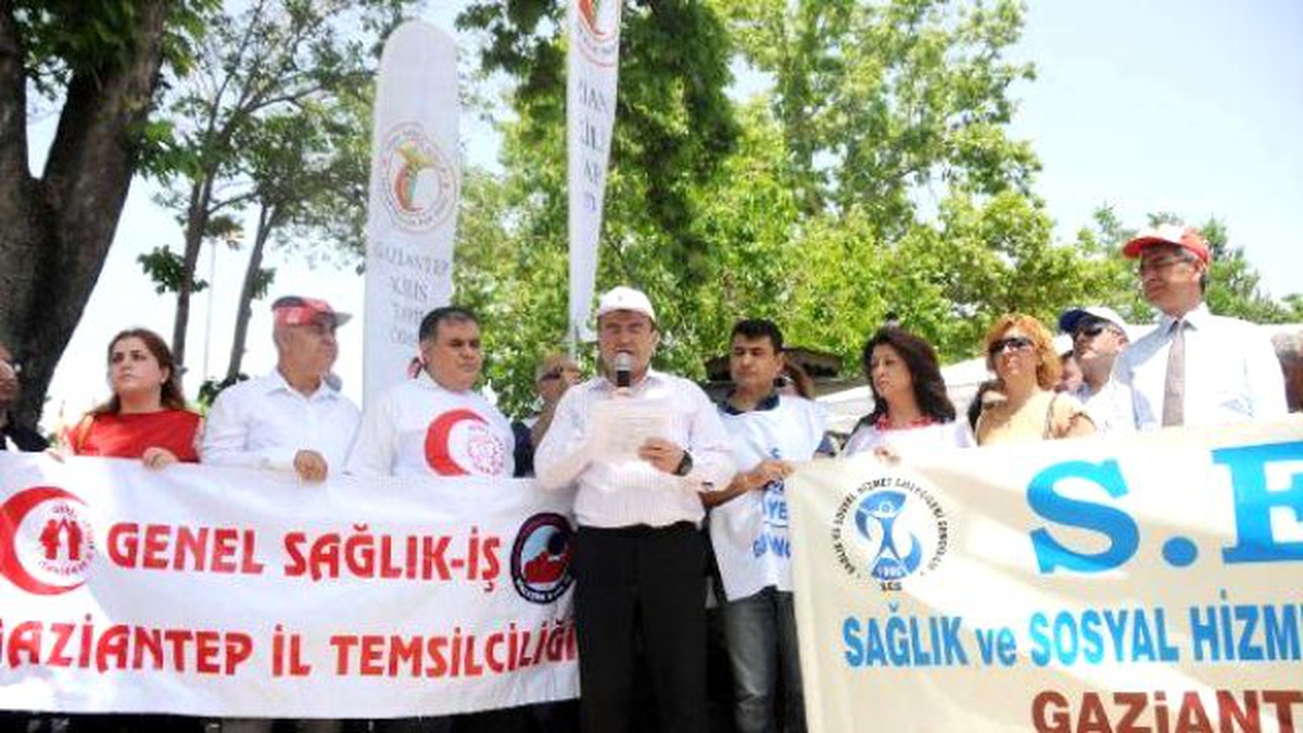 Gaziantep\'te Sağlıkçılar İş Bıraktı