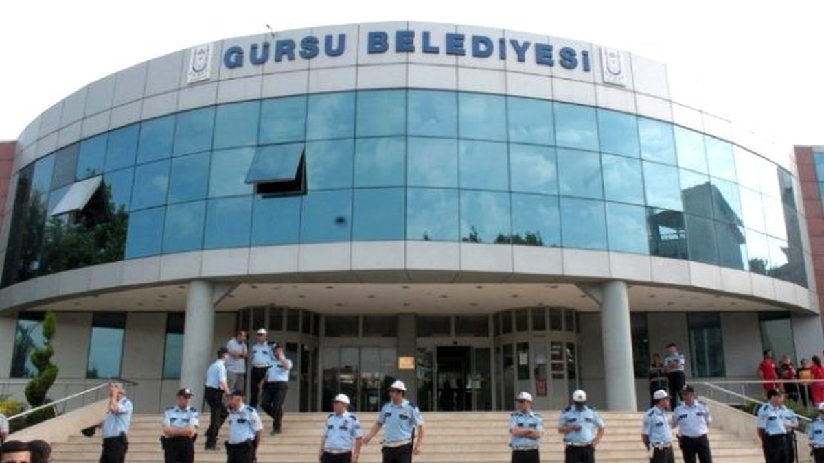 Gürsu Belediyesi\'nde Saldırgan Alarmı