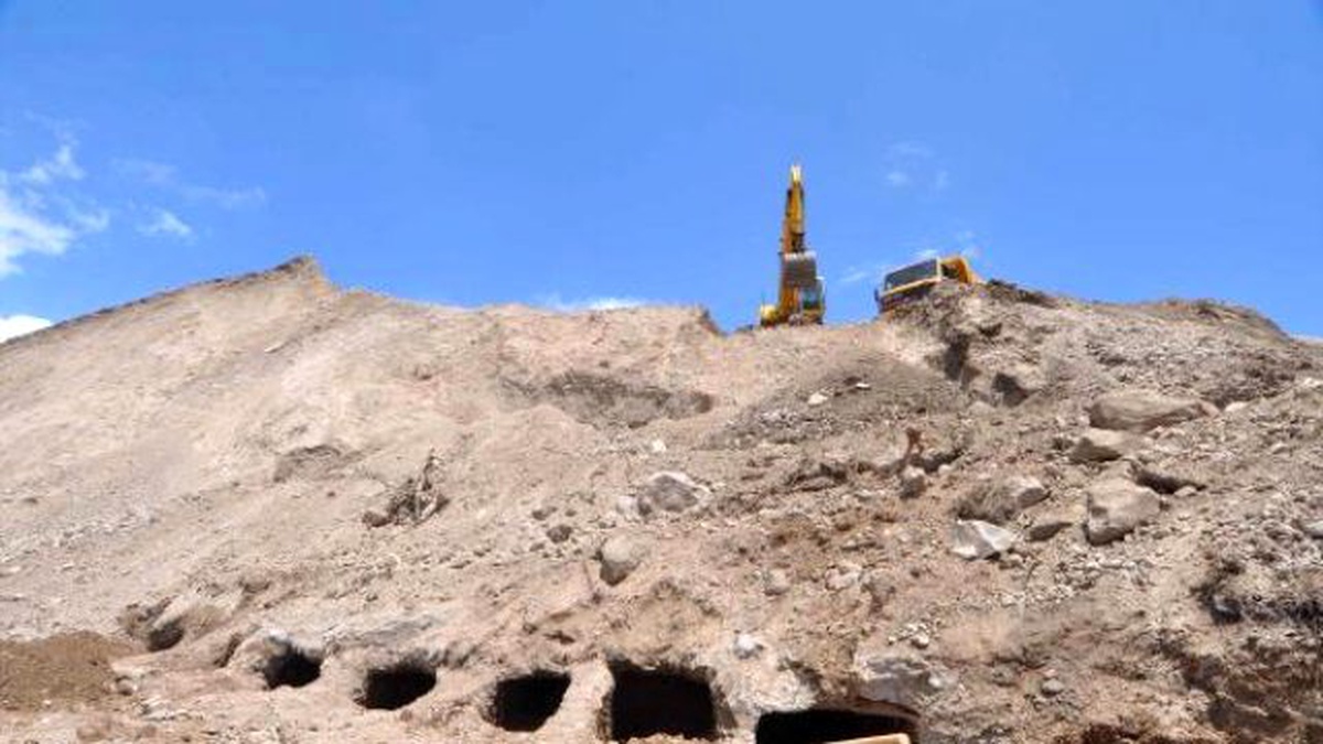 İnşaat Alanından Tarihi Mezar Çıktı