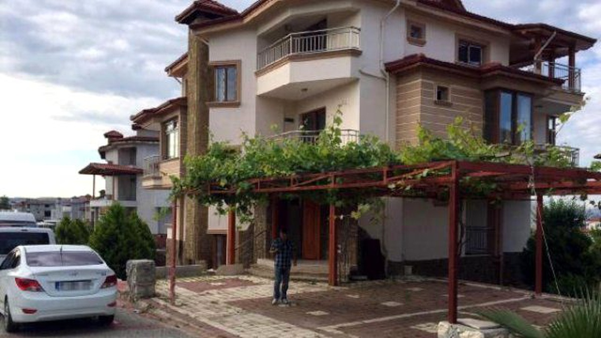 Eş Değiştirmeli Fuhuş Partisine Çocuklarını da Götürmüşler
