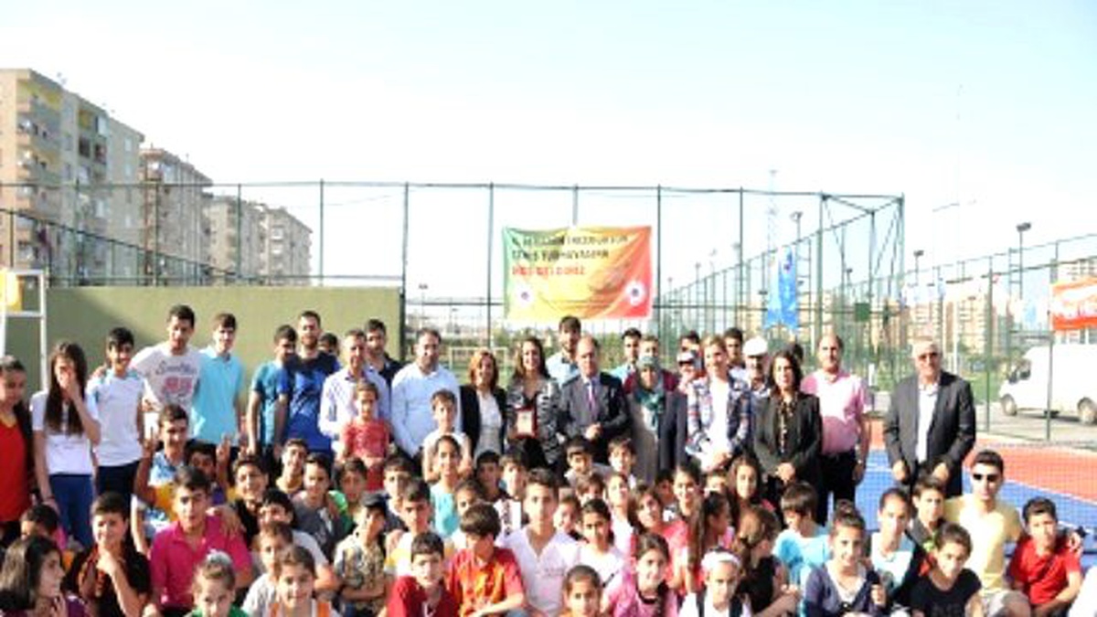 Kayapınar Belediyesi 4. Tenis Turnuvası Başladı