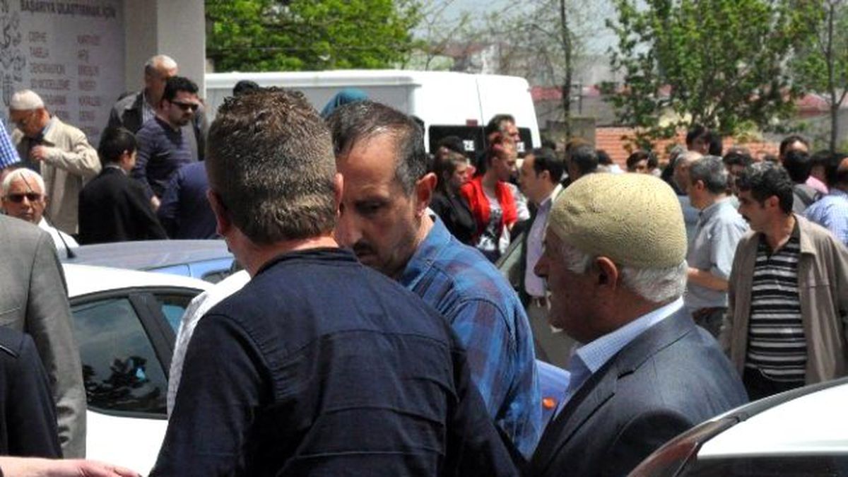 Kayseri\'deki Kazada Ölen Öğrenci Son Yolculuğuna Uğurlandı