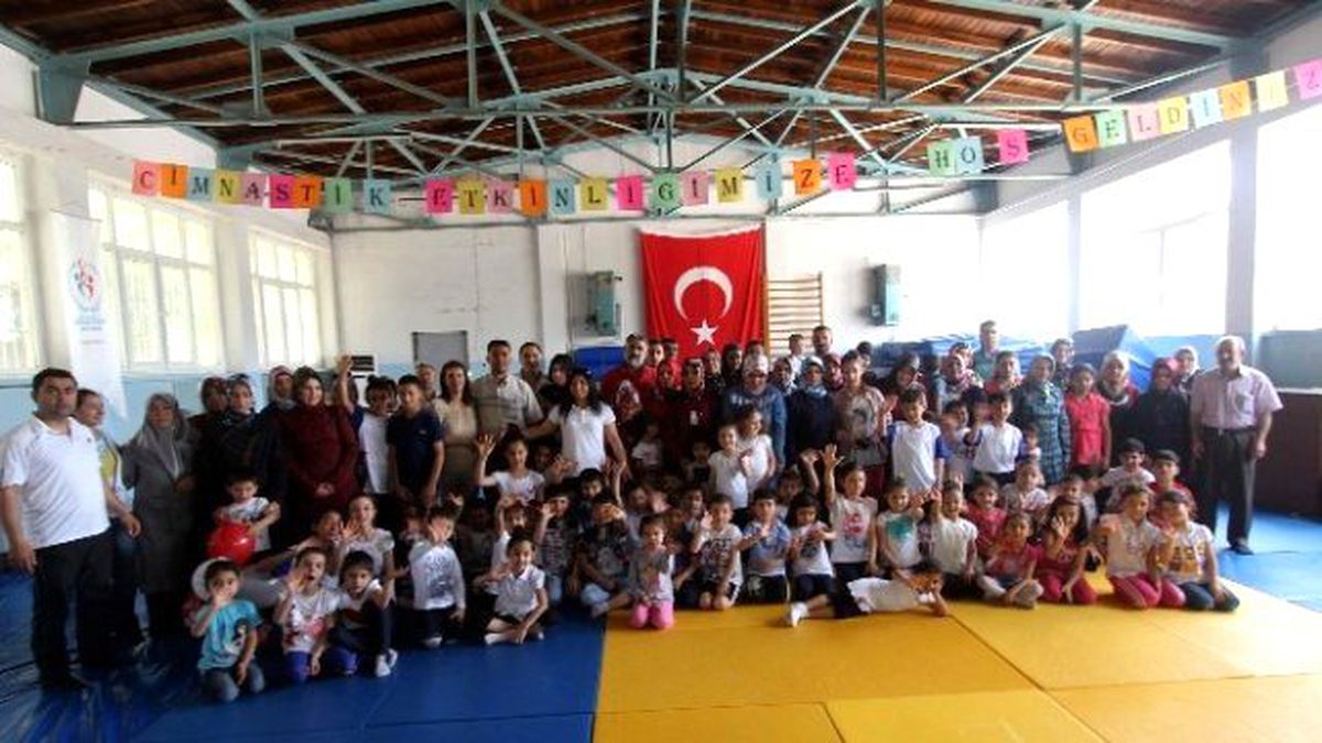 Kilis\'te Jimnastik Şöleni