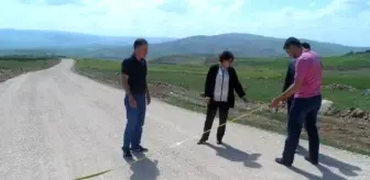 Kurukavak Köyüne Yol Asfaltlama Yapımı Başladı