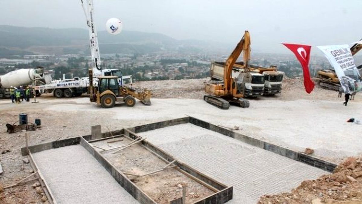 Müezzinoğlu Gemlik Devlet Hastanesi\'nin Temelini Attı