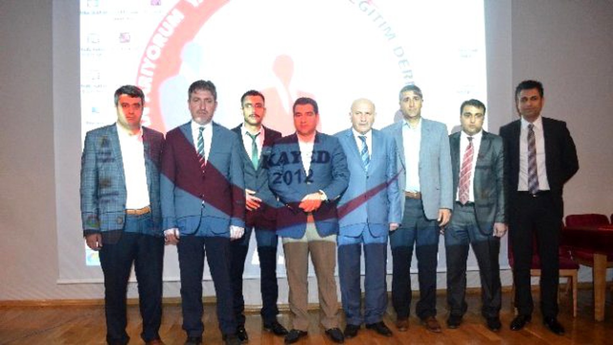 Muş\'ta \'İnsani Değerler ve Kan Bağışı\' Konferansı