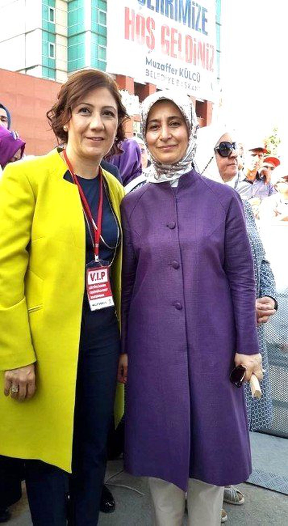 Sare Davutoğlu\'ndan, Ceritoğlu\'na Destek