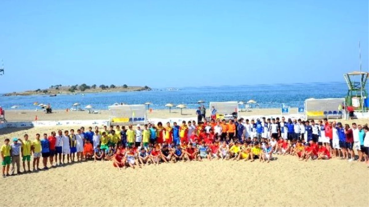 Seferihisar\'da Uluslararası Çocuk Futbol Turnuvası