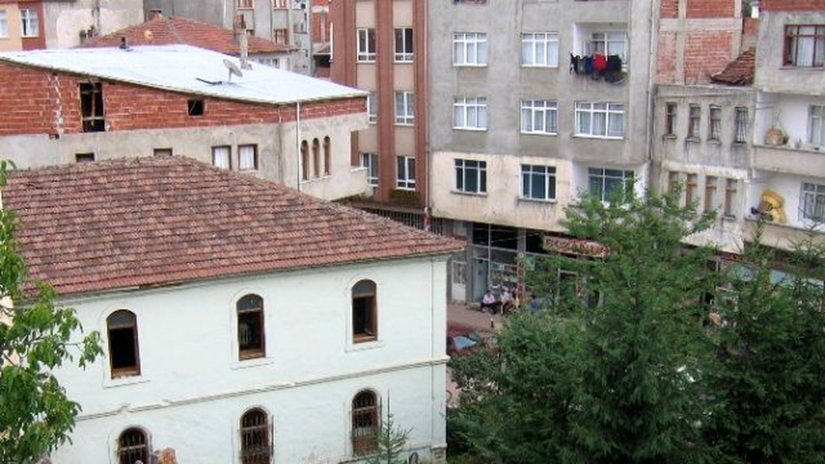 Tarihi Kumru Camisi Restore Ediliyor