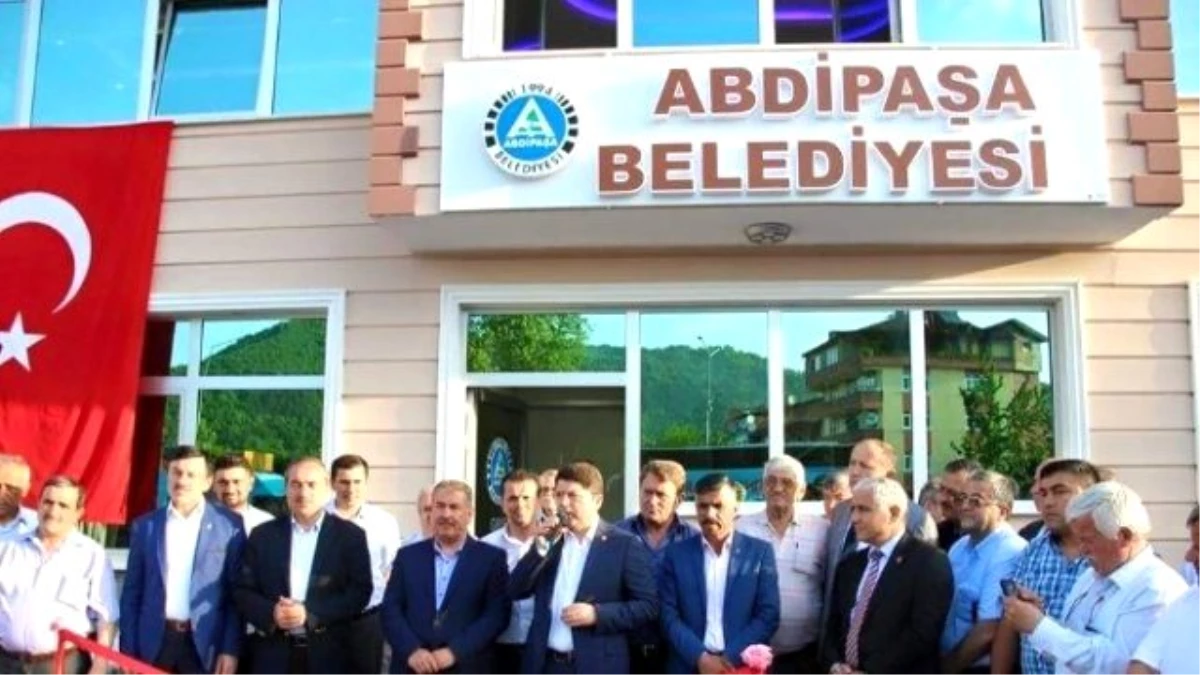Tunç Abdipaşa Belediyesi Hizmet Binası\'nın Açılışını Gerçekleştirdi