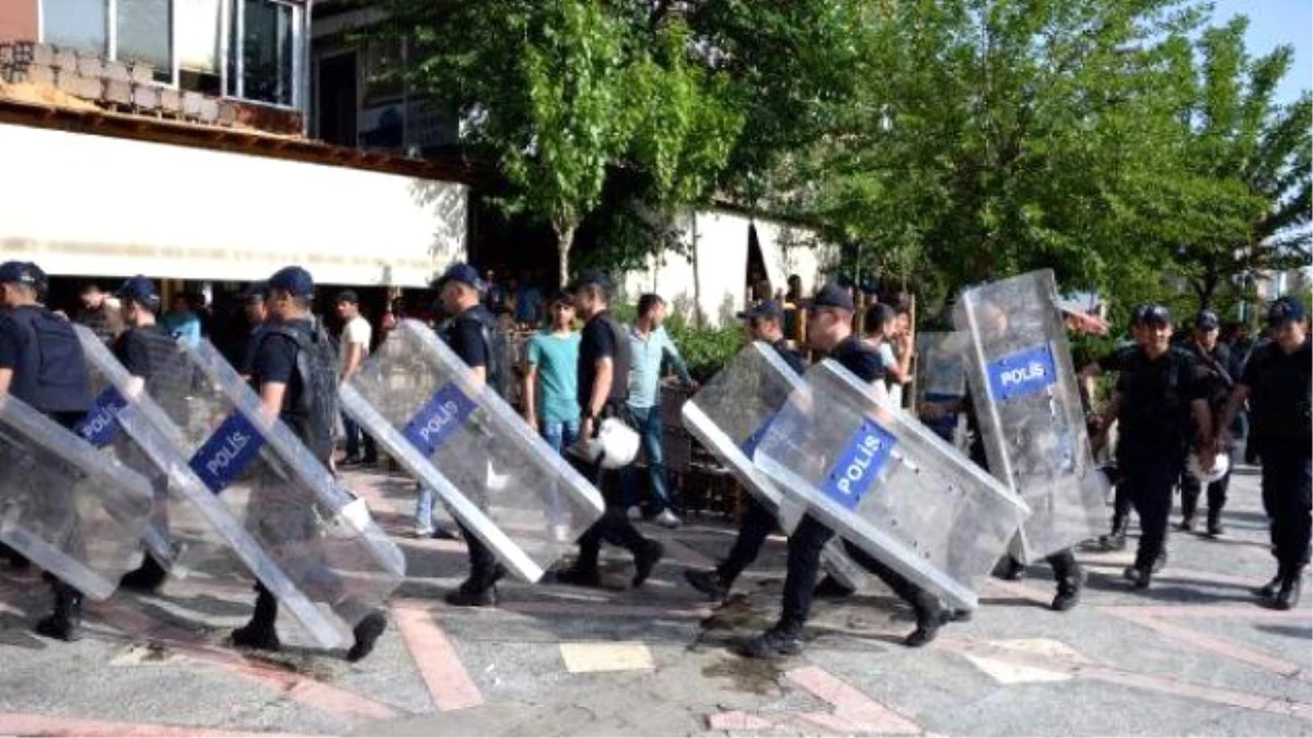 Yeni Diyarbakırspor Taraftarı, Tff\'yi Protesto Etti