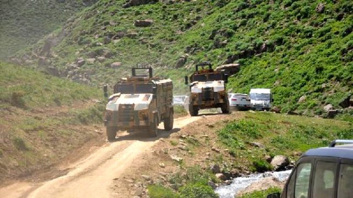 Yüksekova\'da Kaçakçılık Operasyonu Vatandaşları Hareketlendirdi