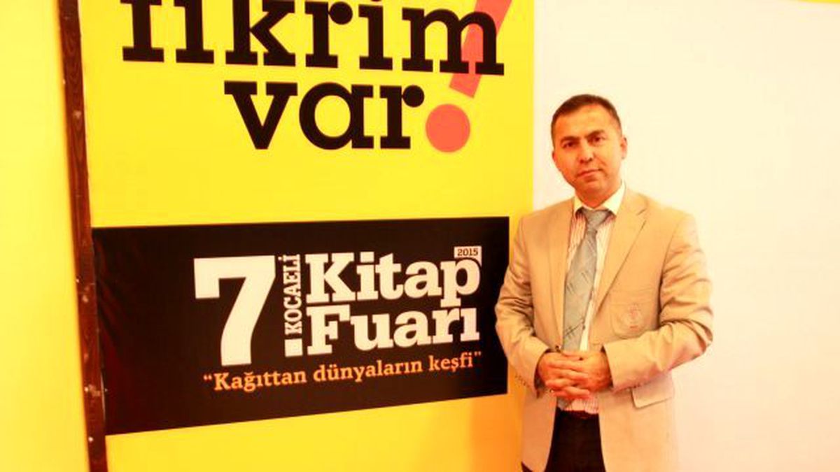 Zafer Şarlayan Kocaeli Kitap Fuarında