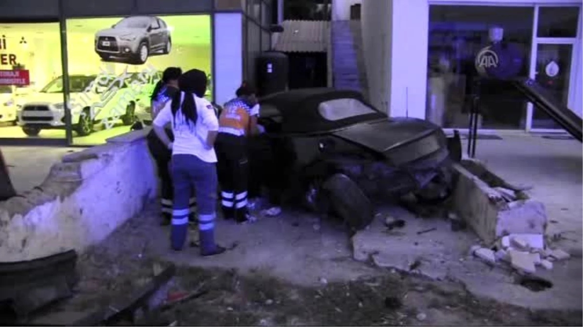 Asrın Tuncer Trafik Kazasında Yaralandı