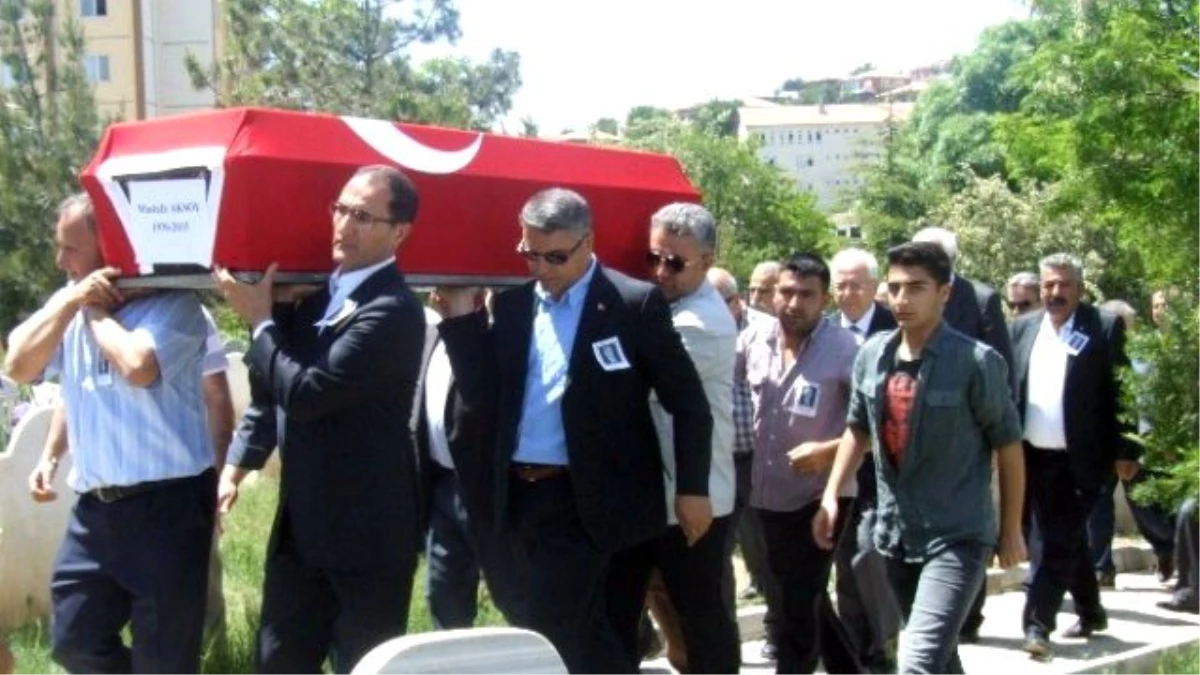 CHP\'li Eski Milletvekili Mustafa Aksoy Vefat Etti