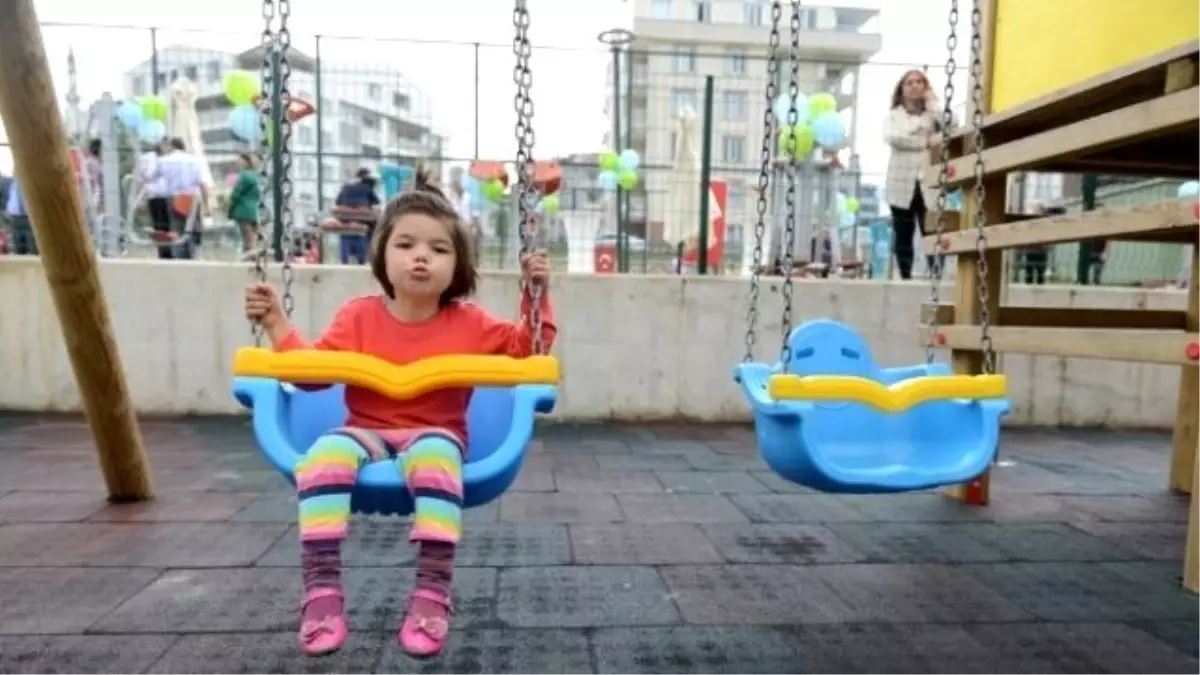 Demirci Mahallesi Yeni Parkına Kavuştu