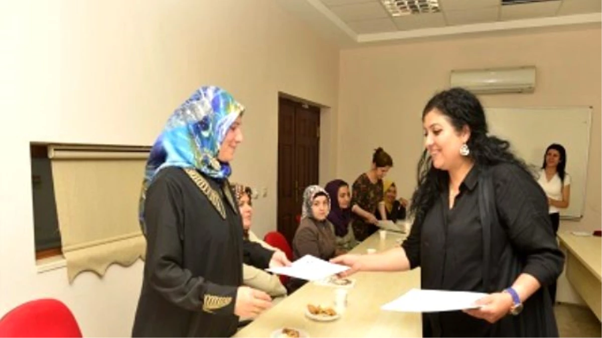 Diyarbakır\'da Kadın Sağlığı Eğitimi Sona Erdi