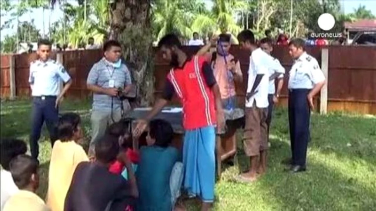 Endonezya ve Malezya Rohingyalı Mültecilere Kapılarını Açtı