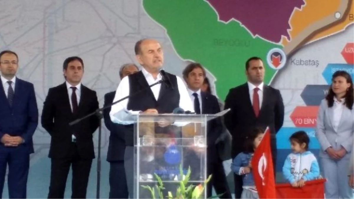 Kadir Topbaş: "Kılıçdaroğlu\'nun Yaptığı, Susuz Derede Balık Tutmaya Benzer"