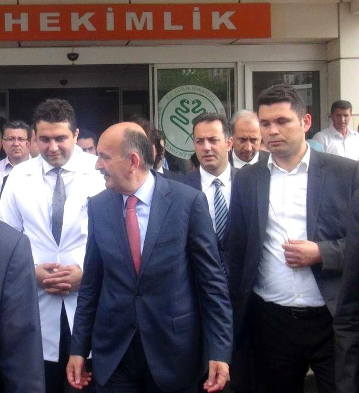 Müezzinoğlu, Vurulan Belediye Başkanını Ziyaret Etti