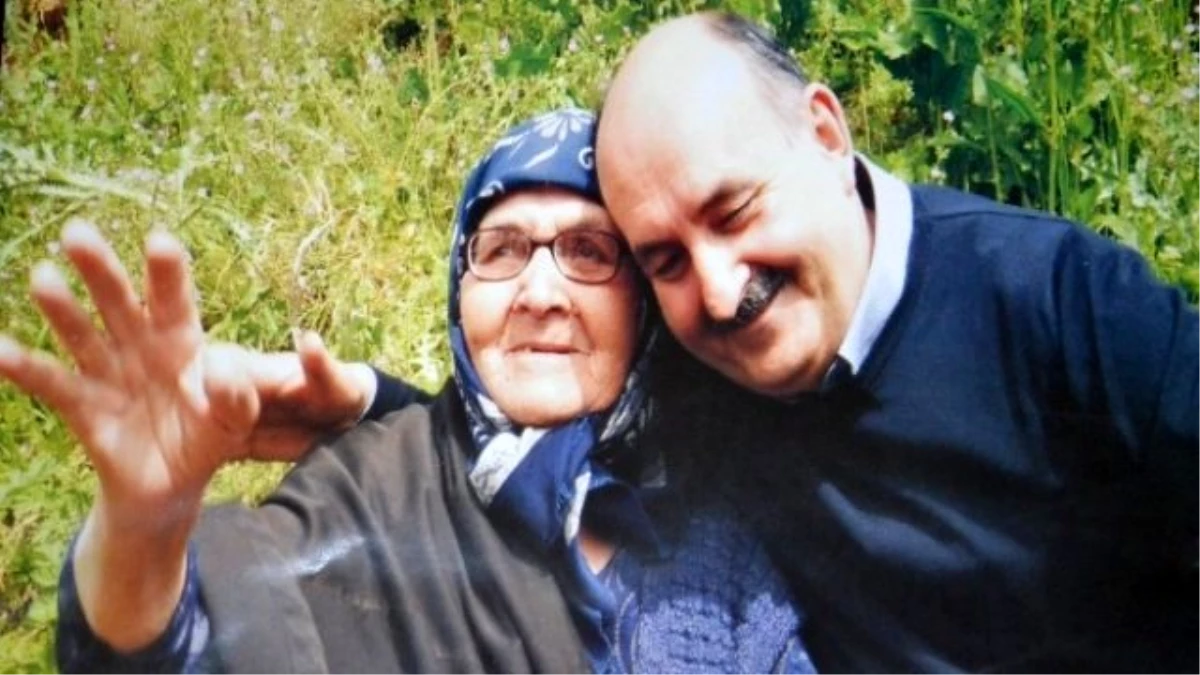 Sağlık Bakanı Müezzinoğlu\'nun 2011 Seçimlerindeki Afişinde Yer Alan Saliha Gül Hayatını Kaybetti