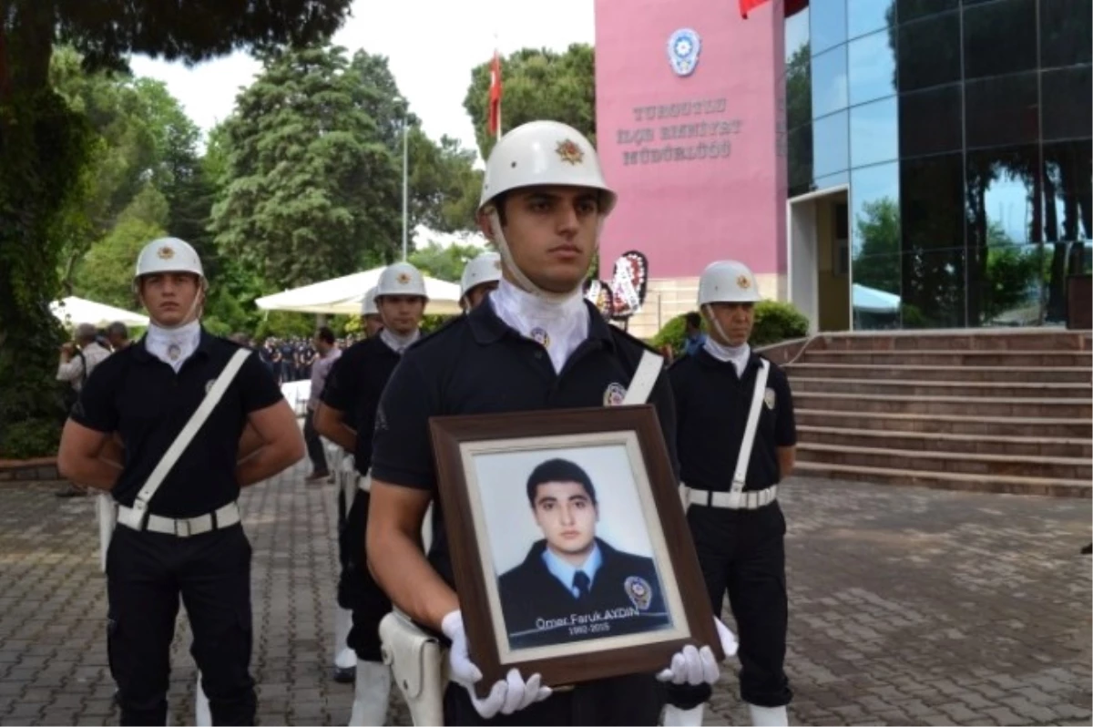 Şehit Polis İçin Tören Düzenlendi