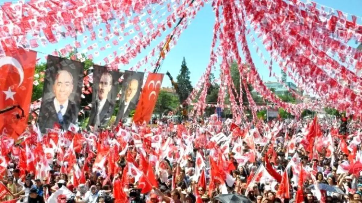 Uşak MHP\'den Büyük Miting Değerlendirmesi