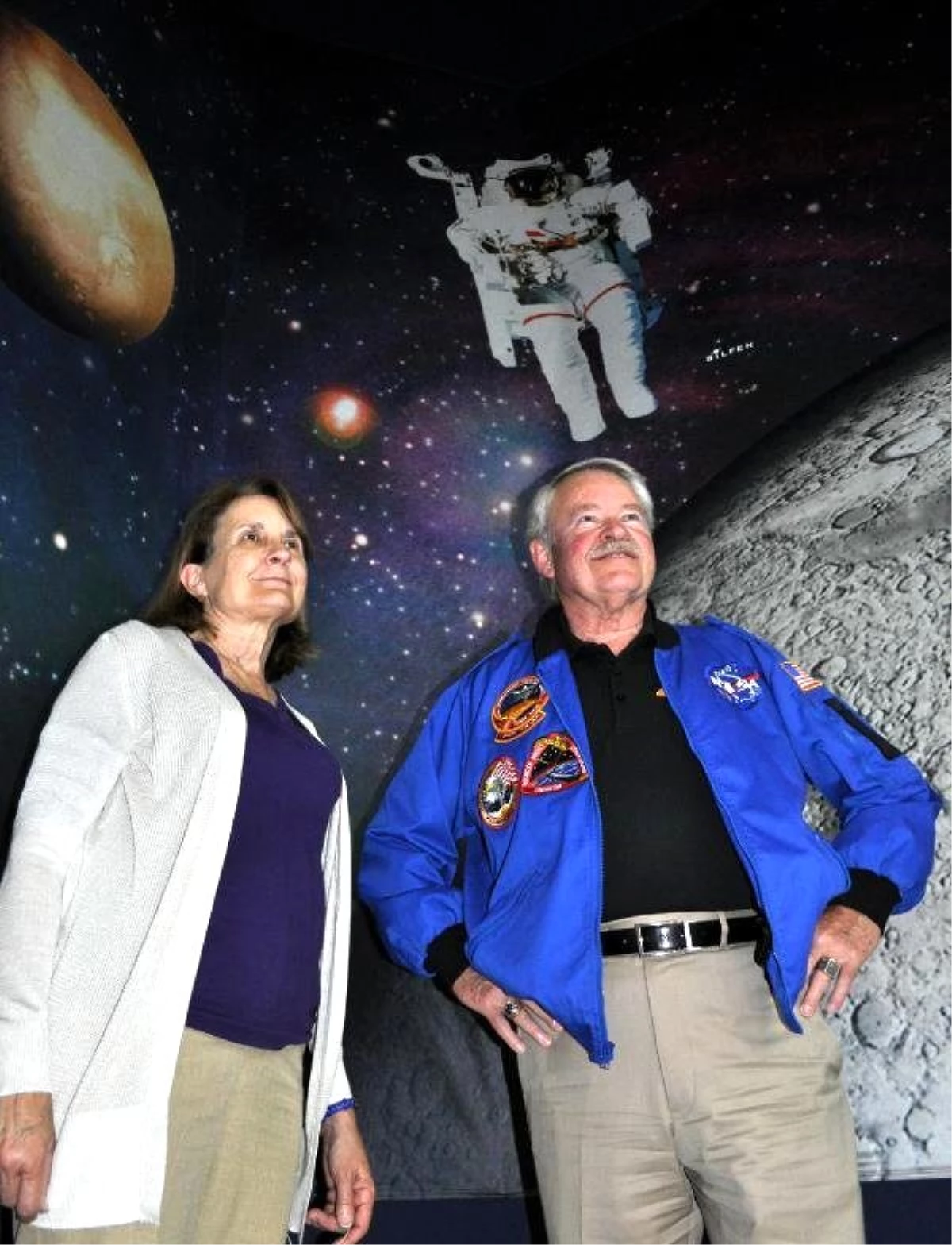 Uzay Mekiği Kaptanı Creighton: Uzayda Farklı Bir Hayat Olduğuna İnanıyorum