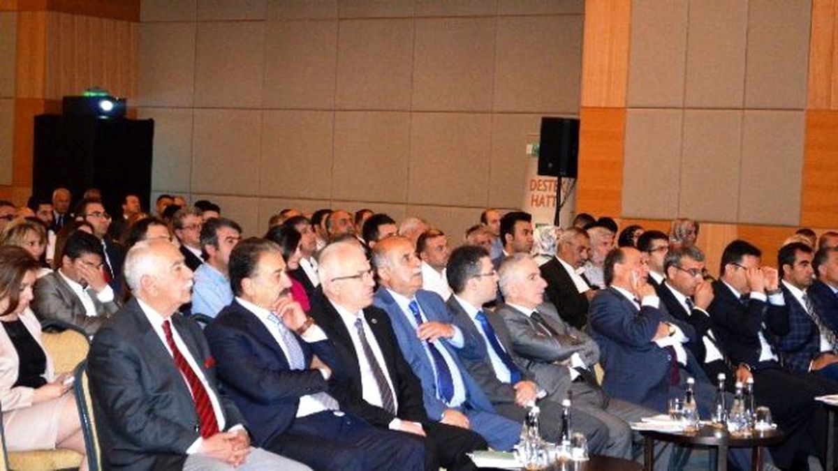 Vali Kamçı: "Kobiler Kalkınmada Önemli Rol Oynar"