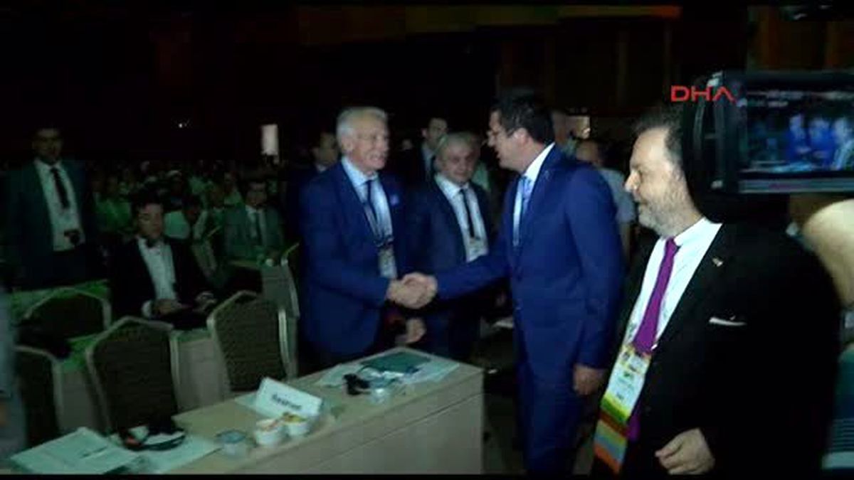 Antalya - Bakan Zeybekçi: Megakent Ecevit\'in \'Köy- Kenti\' Gibi Hayal