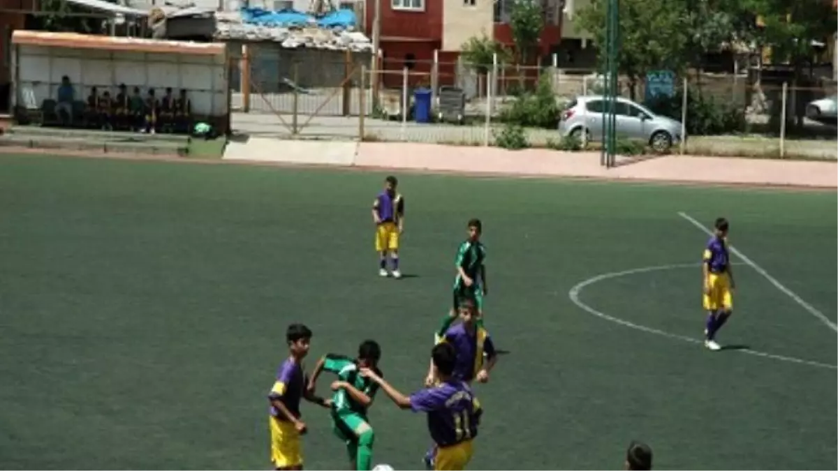 Bağlar Belediyespor U13: 2 Sur Belediyespor U13: 1