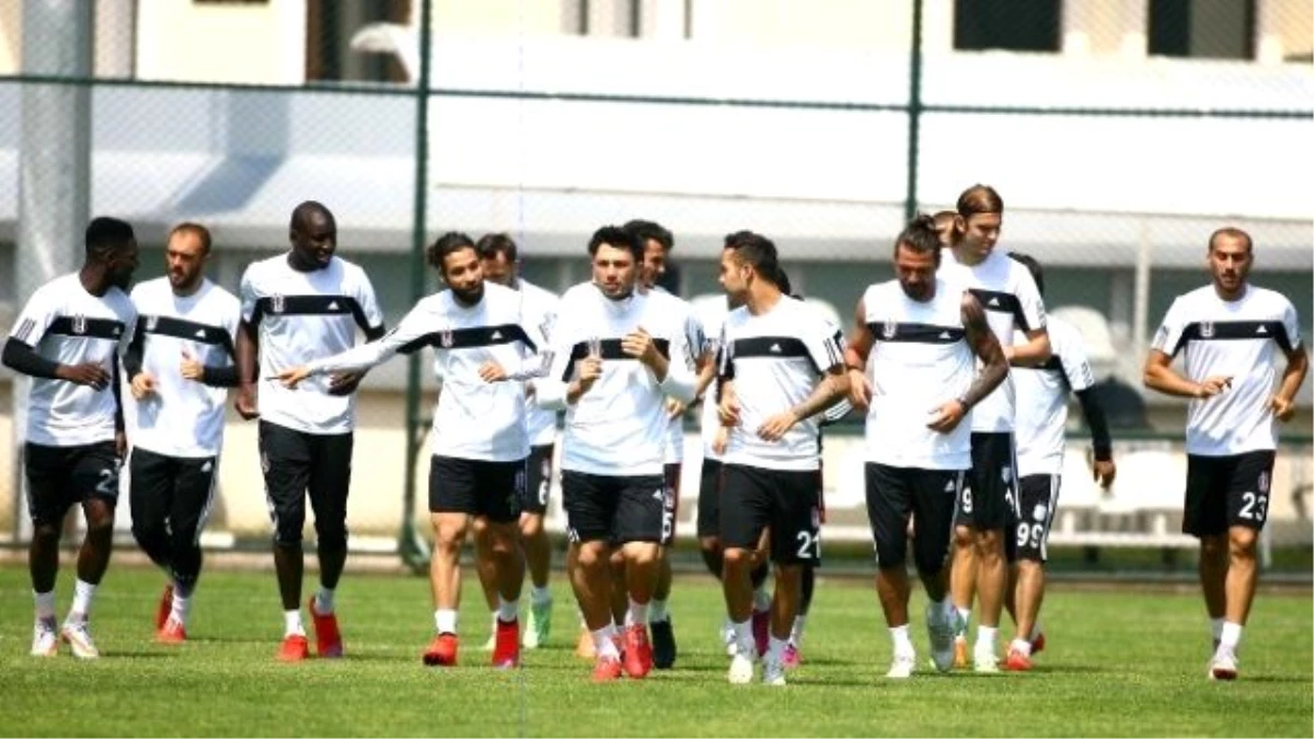 Beşiktaş\'ta Derbi Hazırlıkları Sürüyor