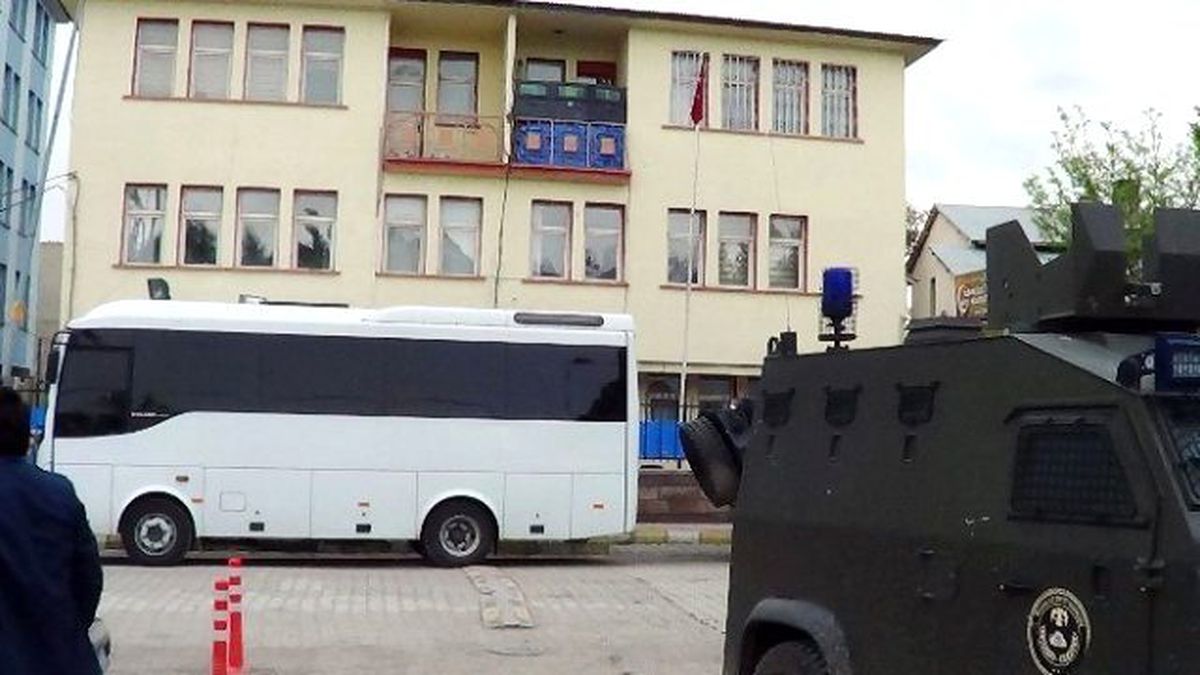 Bulanık\'ta \'Paralel Yapı\' Operasyonu