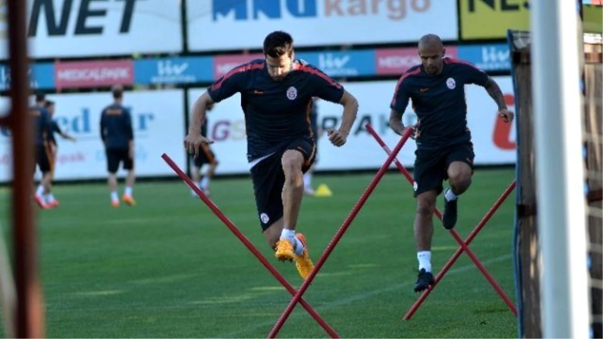 Galatasaray\'da Derbi Hazırlıkları Sürüyor