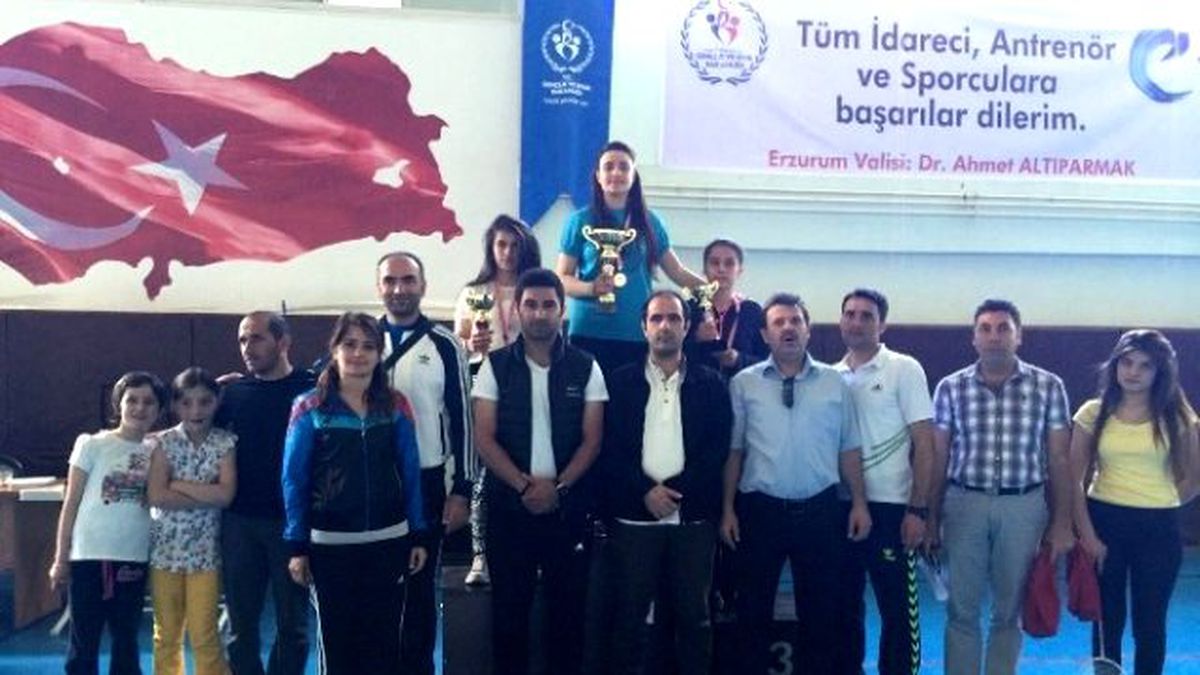 Güntekin Badmintonda Gururumuz Oldu