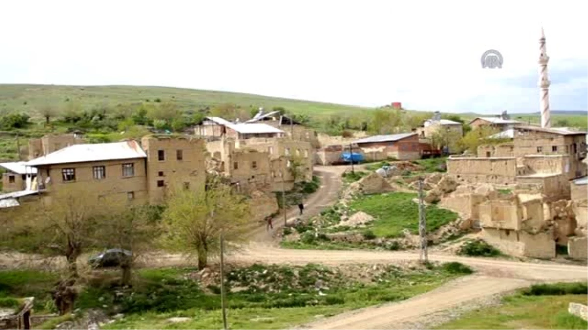 \'\'Harabe Köyün" Yaşlı Sakinleri TOKİ\'den "Köykent" İstiyor