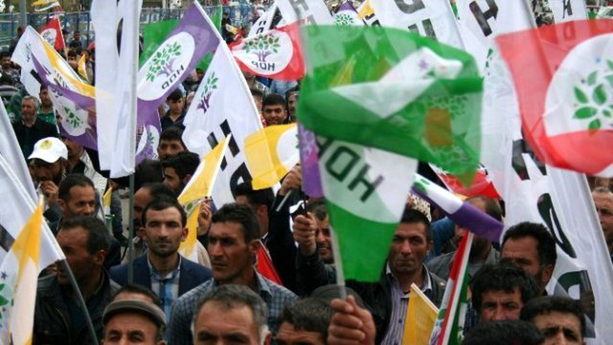Hdp Eş Genel Başkanı Yüksekdağ: "Hdp\'yi Baraj Altında Bırakma Operasyonu ile Karşı Karşıyayız"