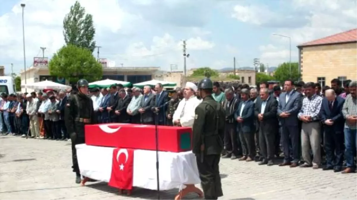 İntihar Ettiği Belirtilen Nevşehirli Asker Toprağa Verildi