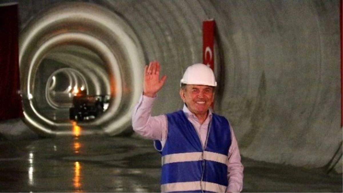 Kadir Topbaş: "Metro Şantiyesinde Ölen İşçiyi Görev Şehidi Kabul Ediyoruz"