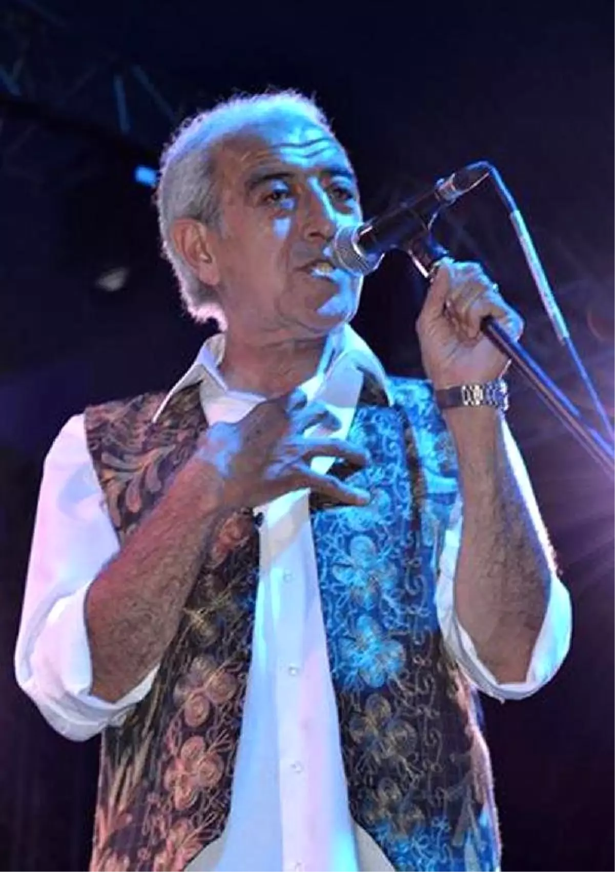 Silifke\'de Edip Akbayram Rüzgarı