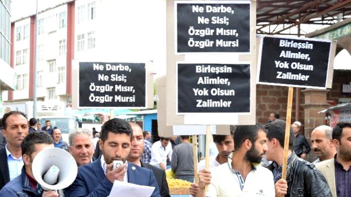 Ağrı Gençbirlik\'ten Mursi Hakkındaki İdam Kararına Tepki