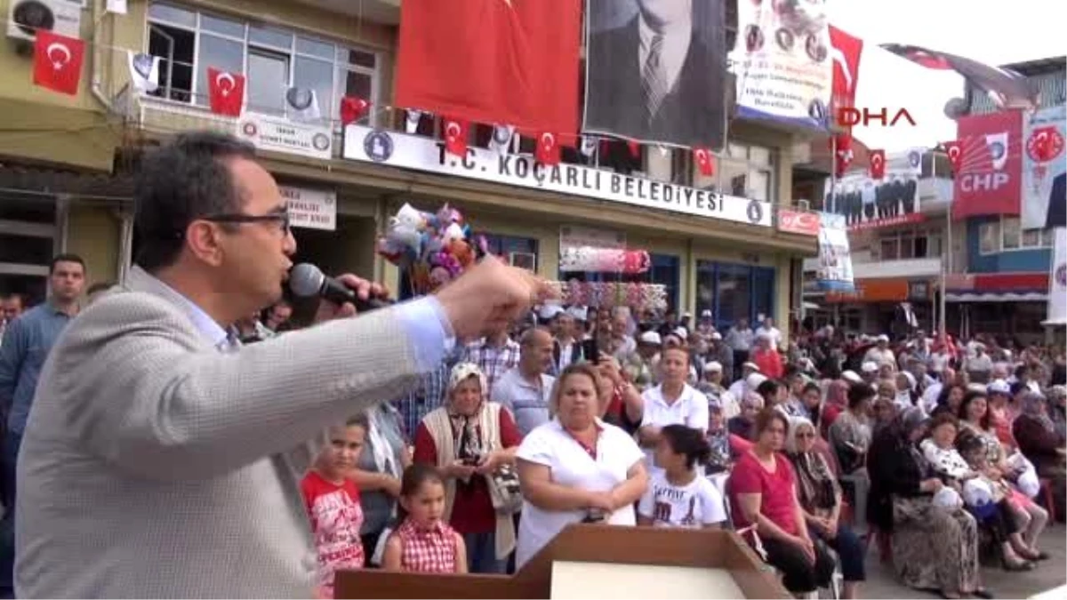 Aydın\'da CHP\'li İlçe Belediyesi Adnan Menderes\'in Heykelini Dikti