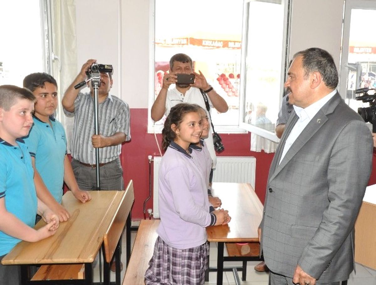 Bakan Eroğlu Kırkağaç\'ta