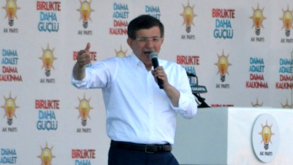 Başbakan Davutoğlu: "Bizim Büyük Türkiye İdealimiz Ambalajlanmayacak Kadar Büyük"